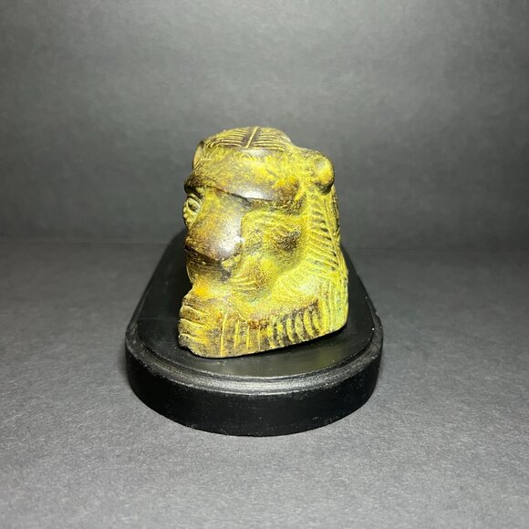 Vintage 1970s Carved Bronze Sleeping Lion Statue Figure on Wooden Base 3.25 x 7" - Picture 3 of 9